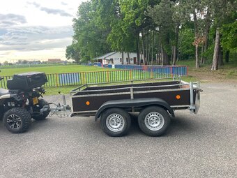 ✅Bržděný přívěs 2000 kg, 130x250 cm, nová podlaha, nová stk - 2