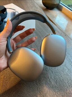 Apple AirPods Max – vesmírně šedé - 2