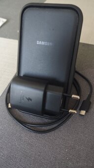 Bezdrátová nabíječka 15W + adaptér s kablikem - 2