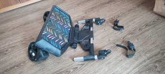 Přídavné kolečka ke kočárku - stupátko na dítě - 2