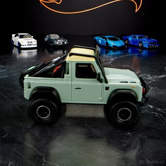 Hot Wheels Elite 64 Land Rover Defender 90 Pickup - 2