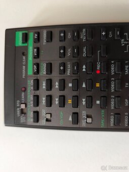 Dálkový ovladač Sony RM-P1000 , nesehnatelné,čti popis - 2
