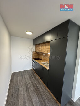 Pronájem bytu 1+kk, 38 m², Louny, ul. Husova - 2