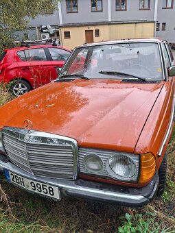 Mercedes Benz w123 200D - 2