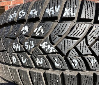 205/55 R17 95V XL zimní pneumatiky Dunlop (2921) - 2