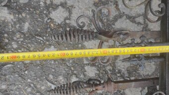 Starý železný plot, plotové dílce, 12bm - 2