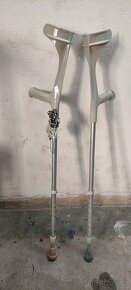 Francouzské hole včetně protiskluzových bodců - 2