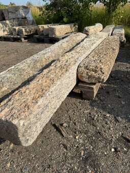 Žulové ostění 1 - 2