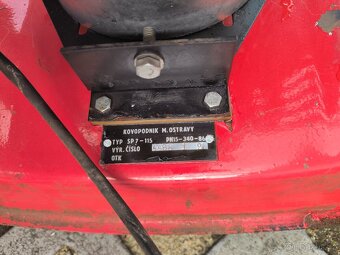 Nabízím málo použitou starou dvoutaktní sekačku - 2
