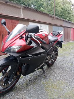 Yamaha YZF-R125 - 2