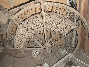 Starý bicykl, kolo - 2