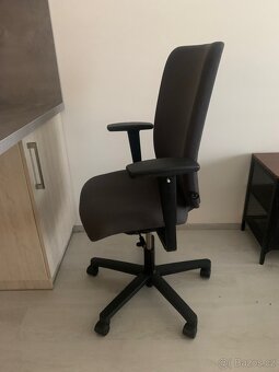 Kancelářská židle - 2