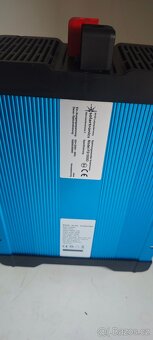 Menic 12v/230v 1500w - 2