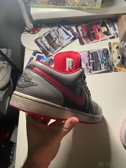 Nike Air Jordan 1 Low (EU45) - 2