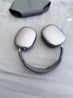 Apple AirPods Max lightning - 2