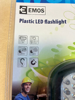 Plastová LED svítilna - 2