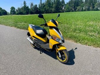 Skútr 50ccm 4T - 2