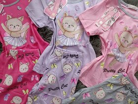 Dívčí pyžamo - 2