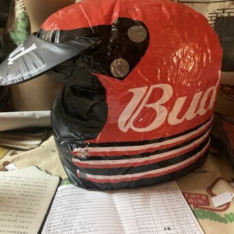 Koupím nafukovací helmu Budweiser - 2