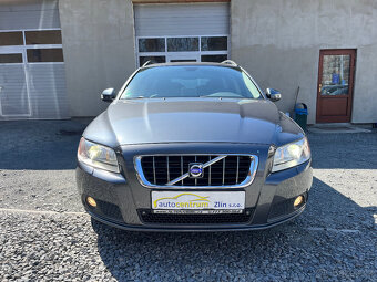 VOLVO V 70 2,4 D5 120 Kw AUT.,TAŽNÉ NAVI - 2