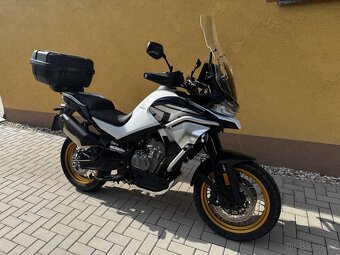 CFMoto 800MT Explorer - 2