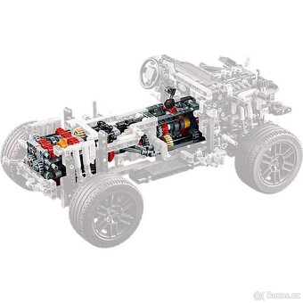 LEGO® Technic 42110 Land Rover Defend - 2