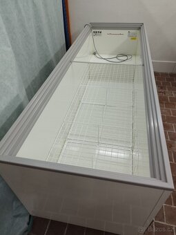 Mrazící truhla prosklená, Carrier Grandor - 2