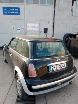 Mini Cooper R50 one - 2