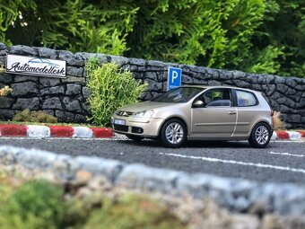 VW predam zberatelsky model v mierke 1:43 a 1:24. - 2