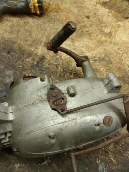Motor Jawa 555 - 2