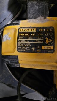 Mafl / kotoučová pila DeWalt DWE560 - 2