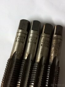 Závitník sadový M20. - 2