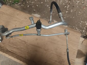 Prodám  klimatrubka potrubí klimatizace ŠKODA Octavia III 25 - 2