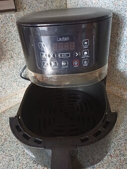 HORKOVZDUŠNÁ FRITÉZA LAUBEN - 2