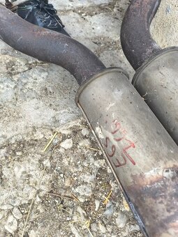 výfuk BMW 760i e65, pěkný, viz foto - 2