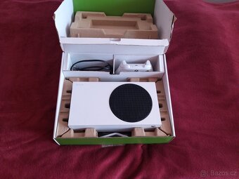 Prodám Xbox series s v záruce - 2