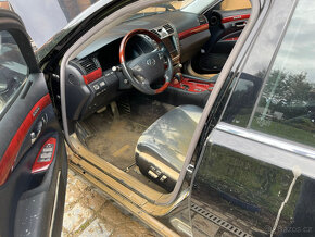 2011 Lexus LS 460 AWD - 2