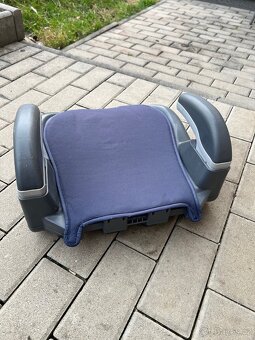 Podsedák Graco pro děti do auta - 2