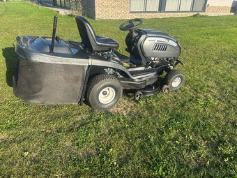 Zahradní trakturek MTD 24hp - 2