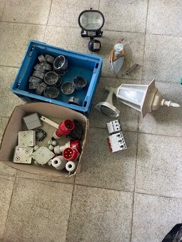 Zásuvky jističe - 2