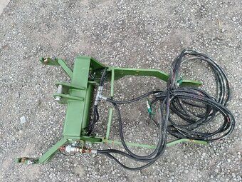 přední hydraulická ramena na traktor - 2
