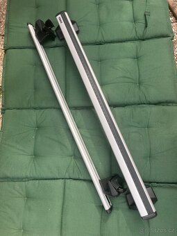 Střešní nosič Thule - příčníky na holou střechu - 2