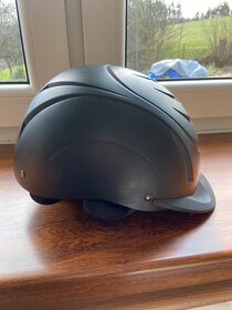 Jezdecká helma - 2