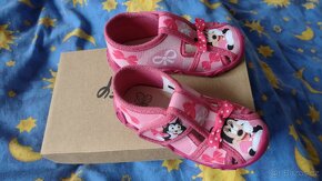 NOVÉ MINNIE MOUSE boty pro holku vel 23 - 2