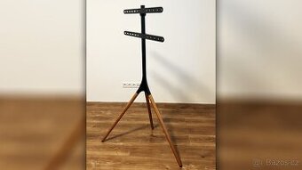 Držák (stojan) na TV 45"- 65" - 2