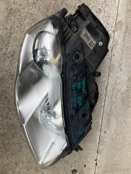 Pravý xenon světlo 3C0941752K VW Passat B6 - 2
