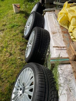 Prodám málo jeté zimní pneu na AL discích 4x - 2