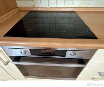 Trouba AEG s pyrolýzou - 2