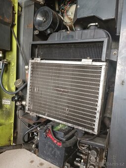 Smykový nakladač Locust 301 - 2