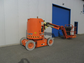 Kloubová pracovní plošina JLG E300AJP - 2